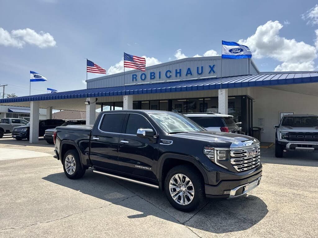 2022 GMC Sierra 1500 Denali — photo 1 of 1
