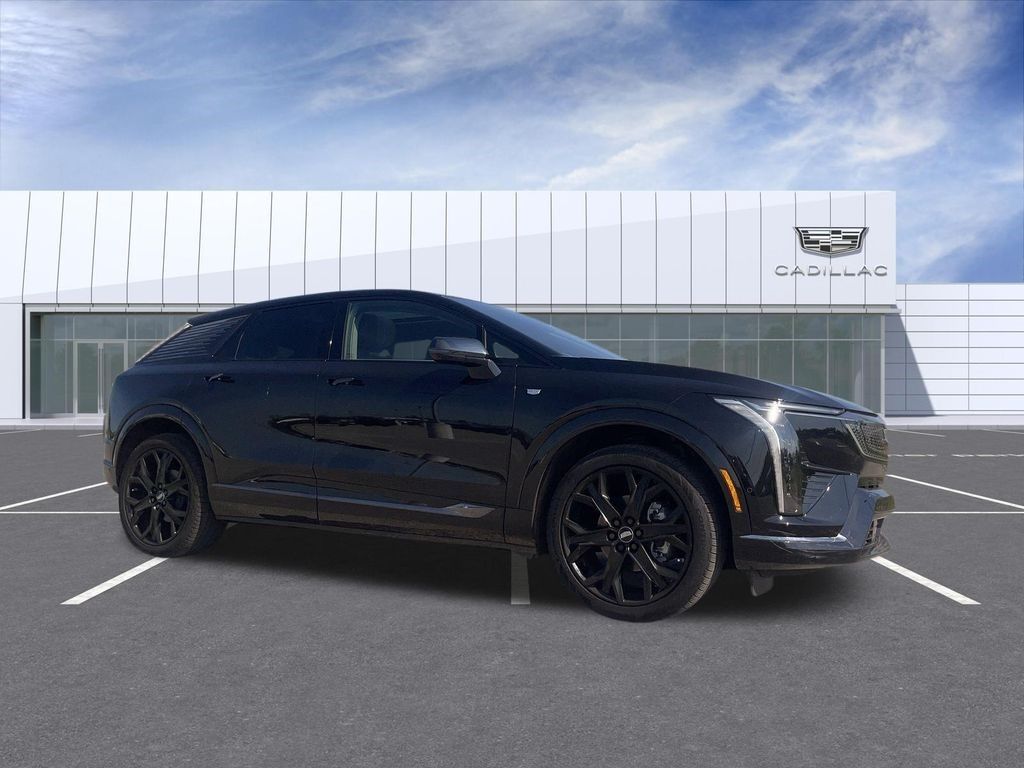 2025 Cadillac OPTIQ — photo 1 of 7