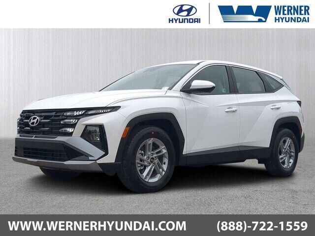 2025 Hyundai TUCSON SE