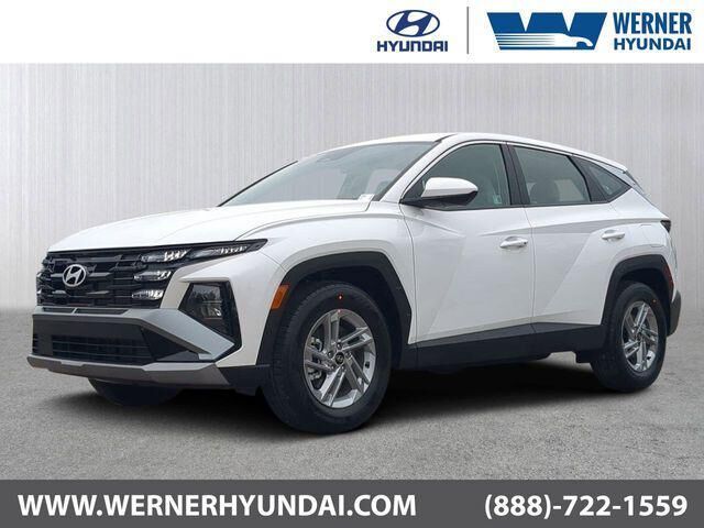 2025 Hyundai TUCSON SE
