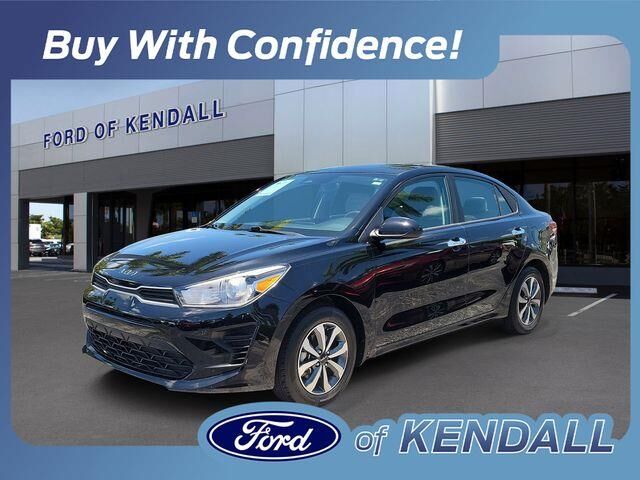 2023 Kia Rio S — photo 1 of 5