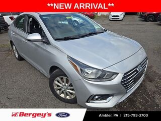 2022 Hyundai ACCENT SE