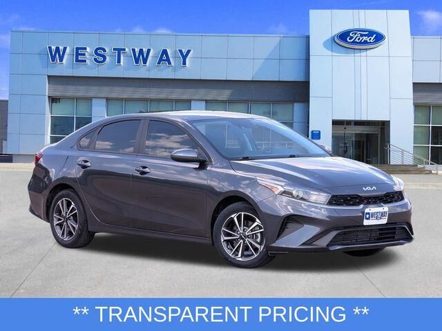 2023 Kia Forte LX