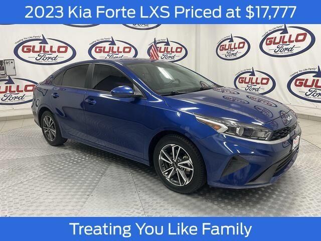 2023 Kia Forte LXS — photo 1 of 13
