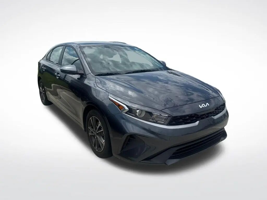 2024 Kia Forte LXS — photo 1 of 11