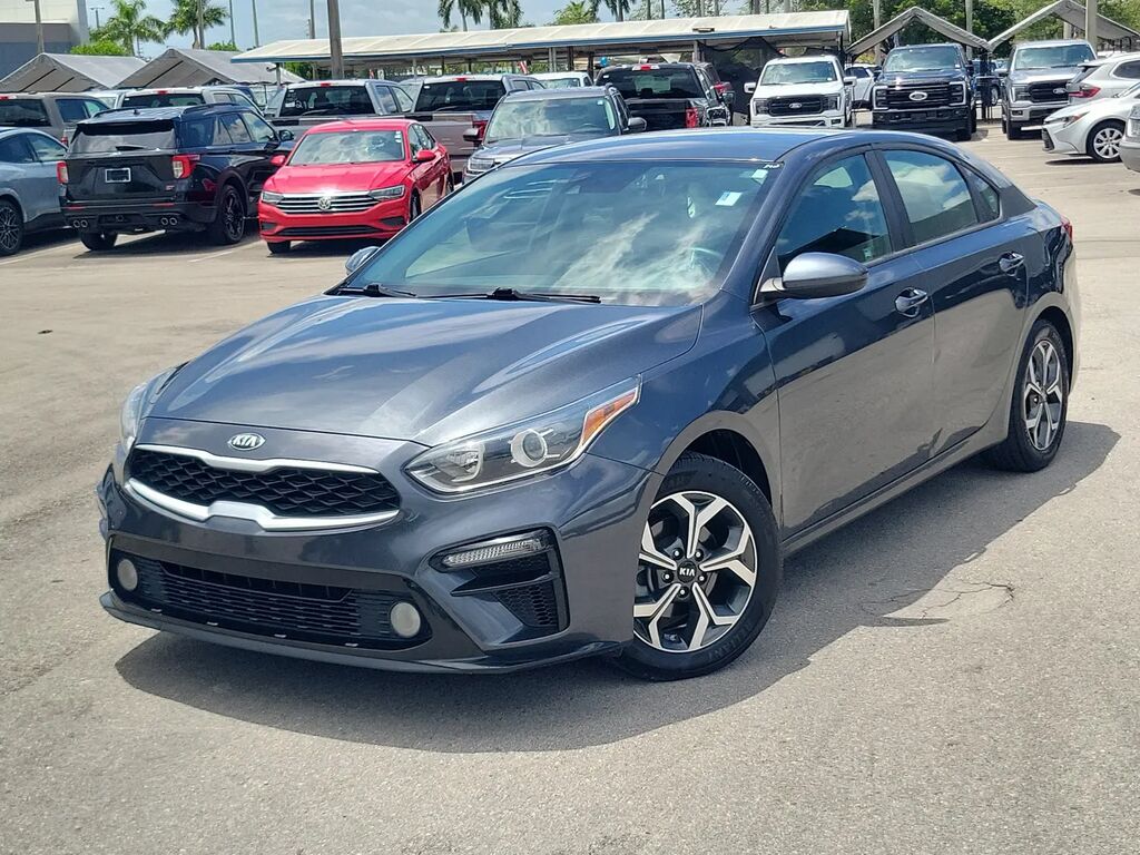 2021 Kia Forte LXS — photo 1 of 1
