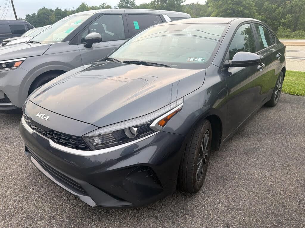 2023 Kia Forte LXS — photo 1 of 1