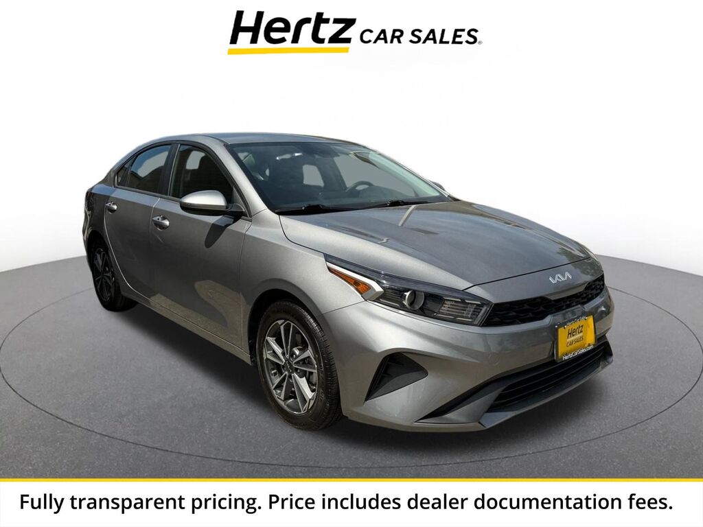 2024 Kia Forte LXS — photo 1 of 9