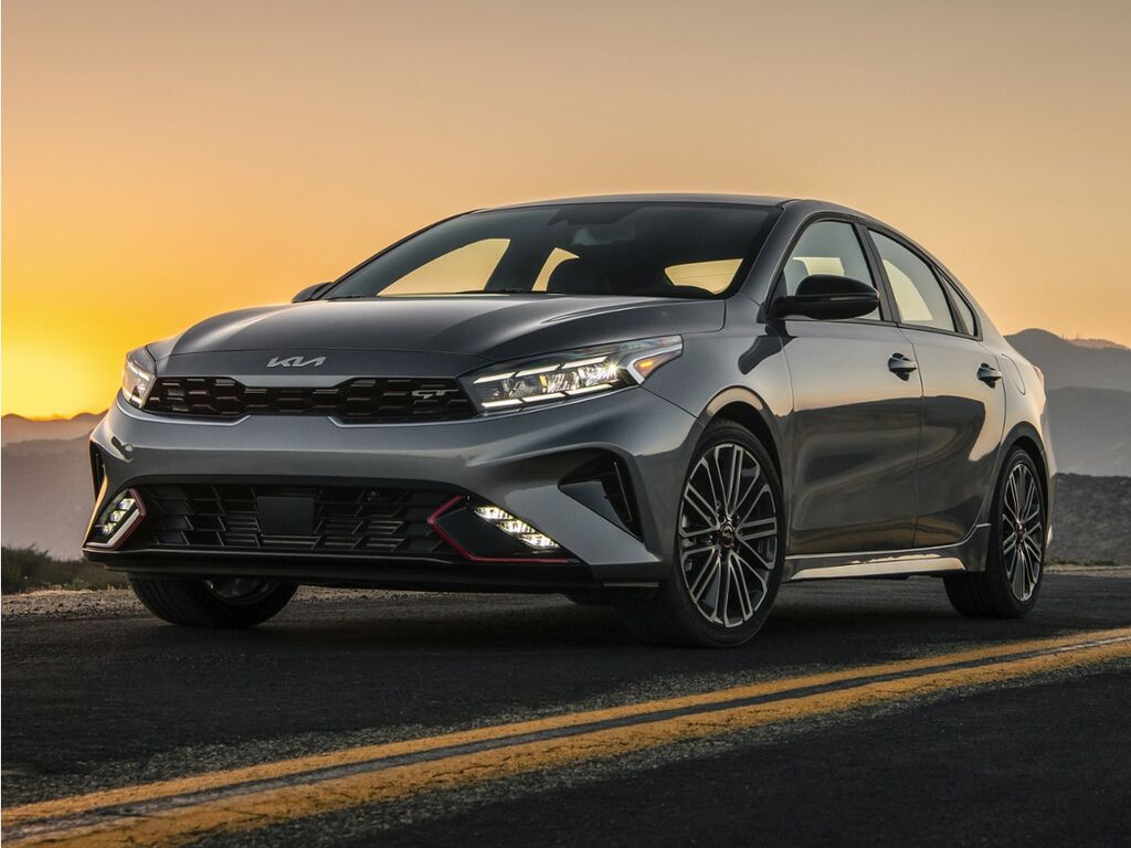 2023 Kia Forte LXS — photo 1 of 13