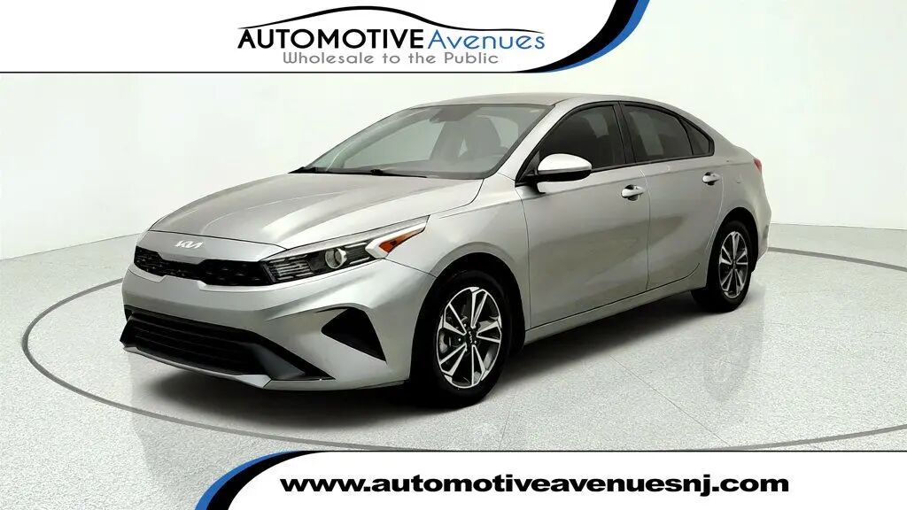 2023 Kia Forte LX — photo 1 of 13