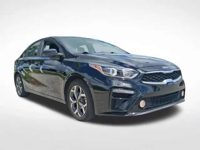 2020 Kia Forte LXS — photo 1 of 13