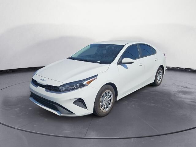 2023 Kia Forte LX — photo 1 of 13
