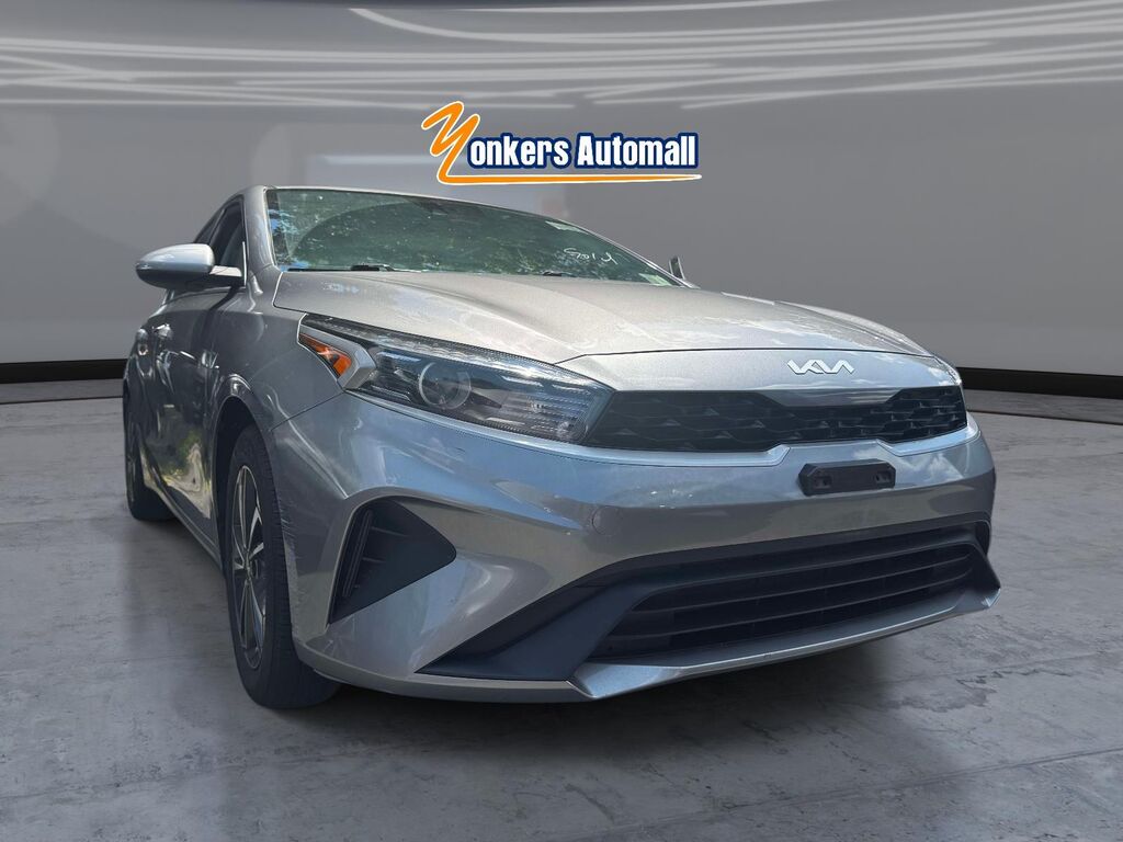 2023 Kia Forte LX — photo 1 of 13