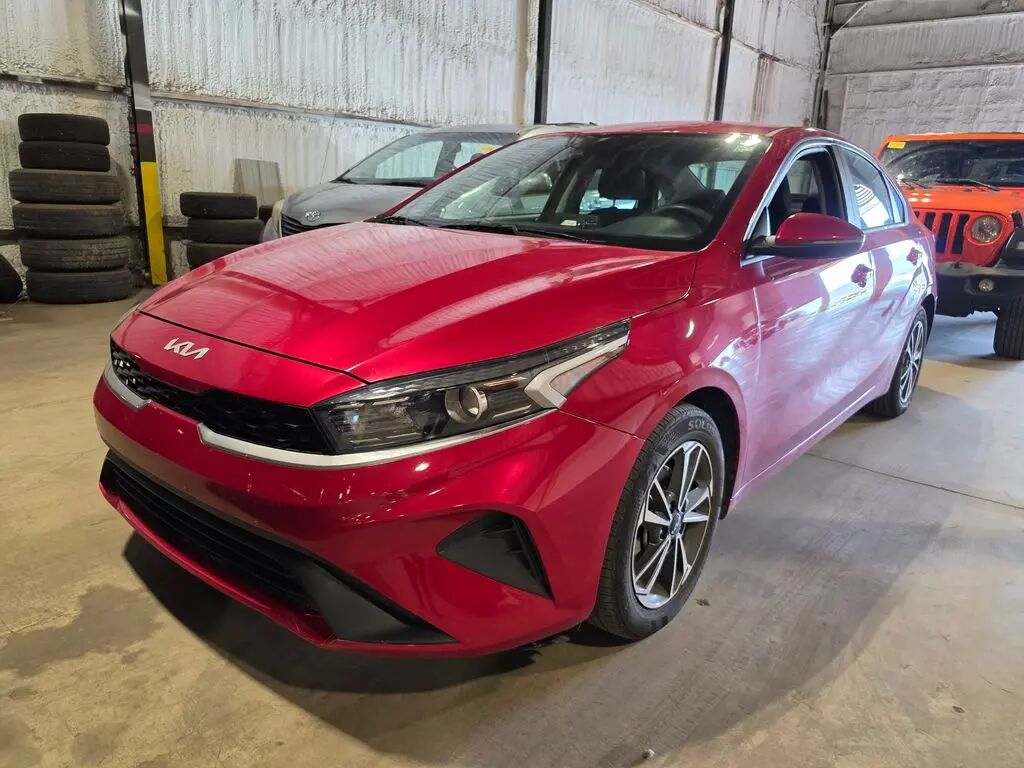 2023 Kia Forte LXS — photo 1 of 11