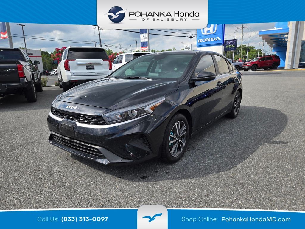2024 Kia Forte LXS — photo 1 of 13