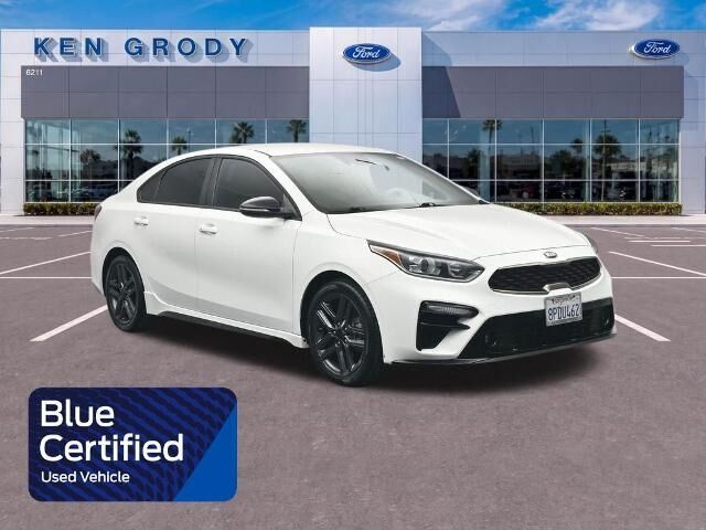 2020 Kia Forte GT Line — photo 1 of 13