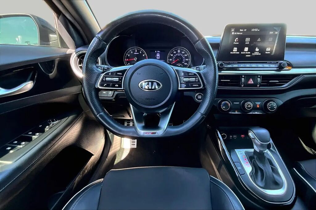 2021 Kia Forte GT-Line — photo 1 of 13