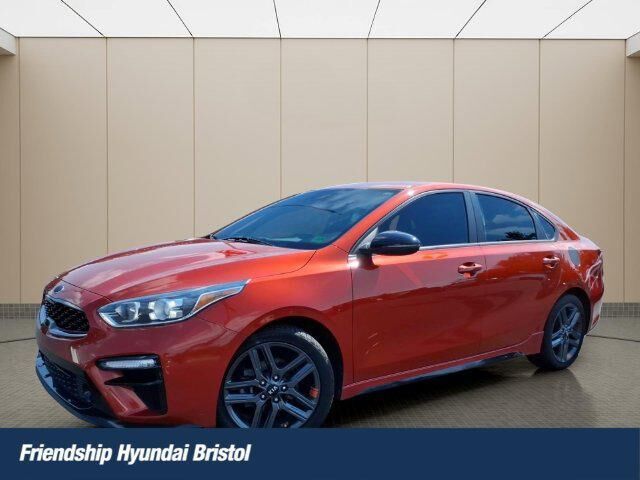 2021 Kia Forte GT-Line — photo 1 of 13