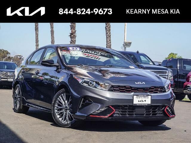 2023 Kia Forte GT-Line — photo 1 of 12