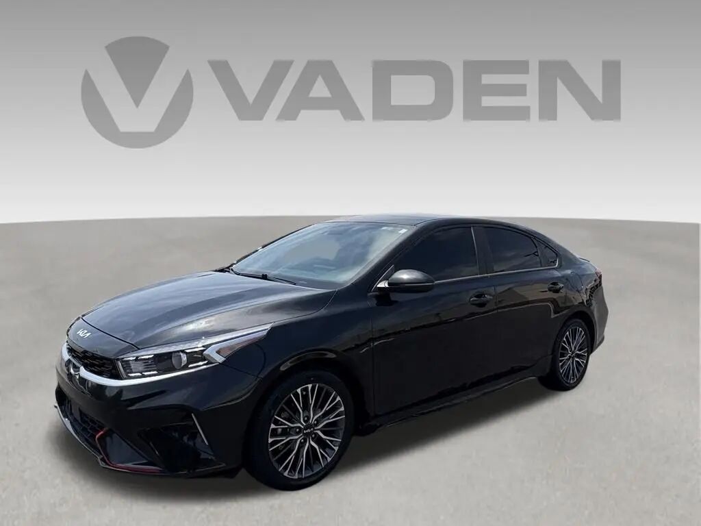 2023 Kia Forte GT-Line — photo 1 of 13