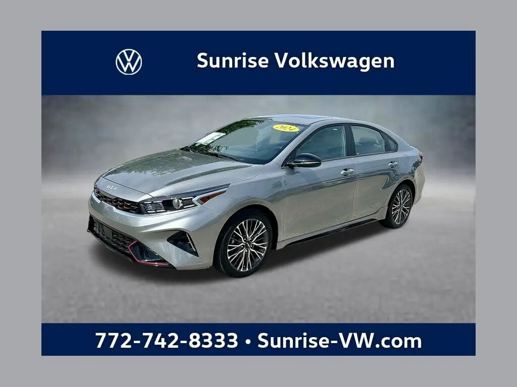 2024 Kia Forte GT-Line — photo 1 of 13