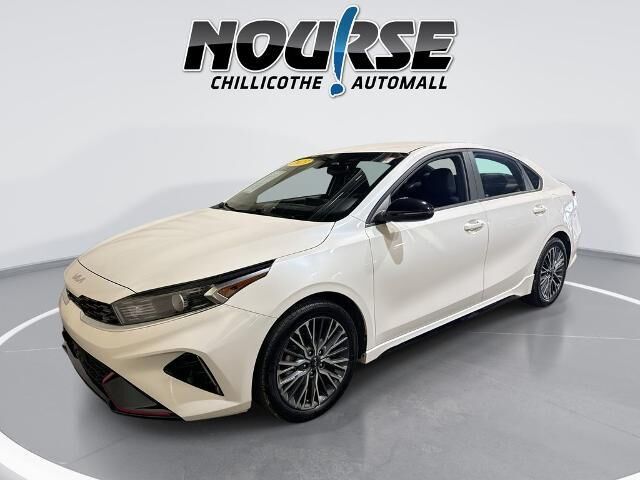 2023 Kia Forte GT-Line — photo 1 of 1