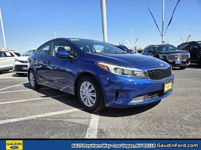 2017 Kia Forte LX — photo 1 of 13