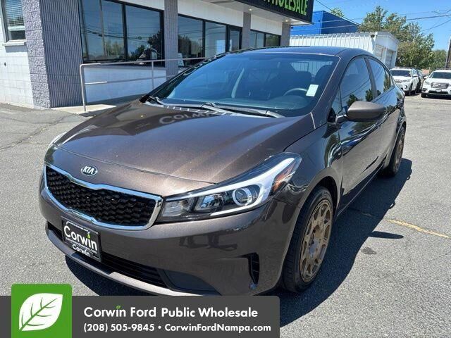 2017 Kia Forte LX — photo 1 of 1