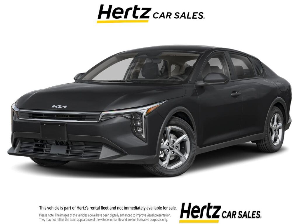 2025 Kia K4 LXS — photo 1 of 16
