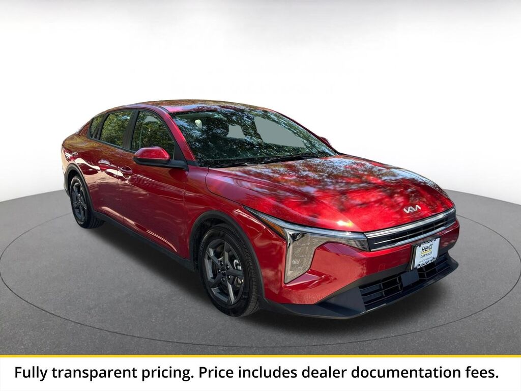 2025 Kia K4 LXS — photo 1 of 1