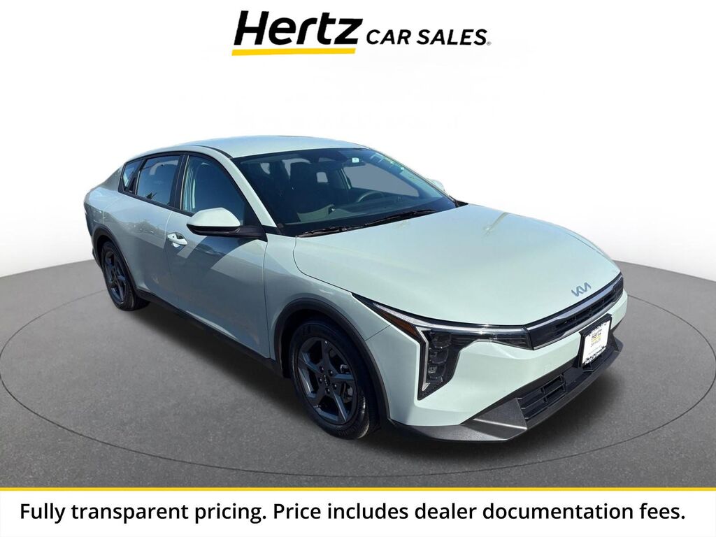 2025 Kia K4 LXS — photo 1 of 1
