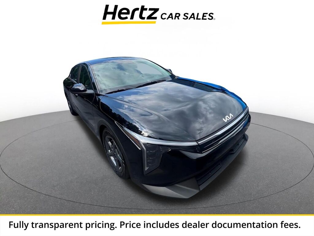 2025 Kia K4 LXS — photo 1 of 2