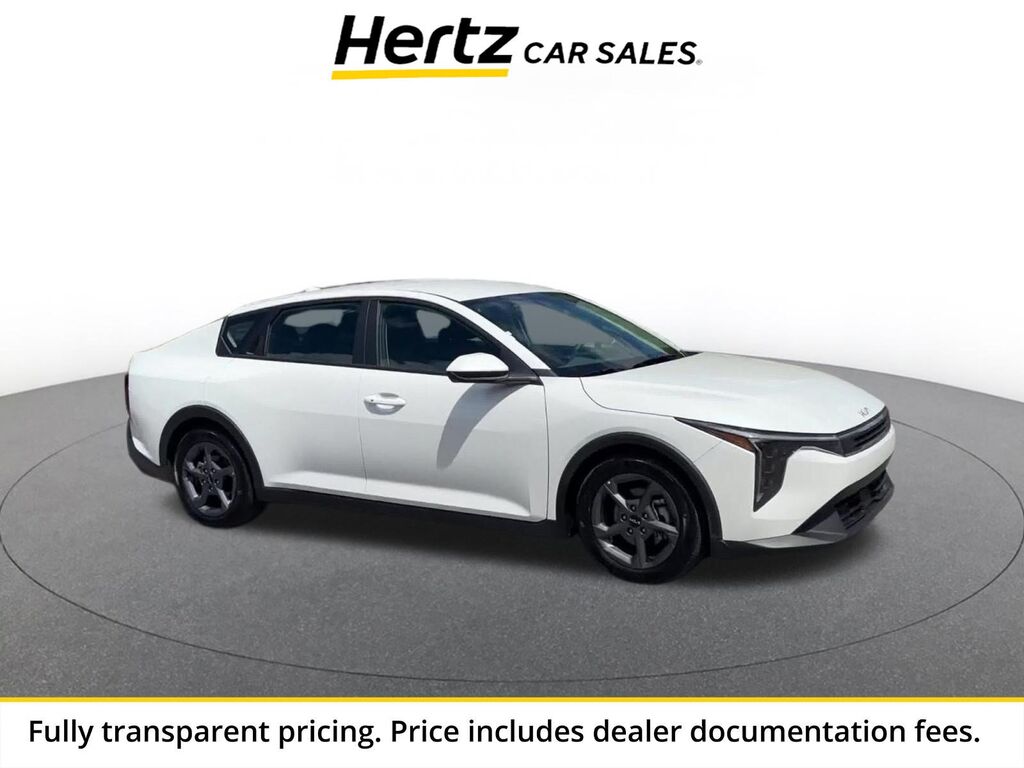 2025 Kia K4 LXS — photo 1 of 1