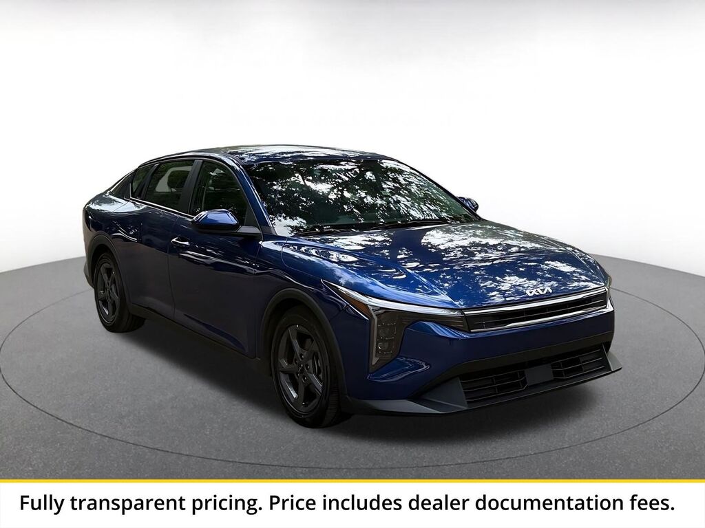 2025 Kia K4 LXS — photo 1 of 1