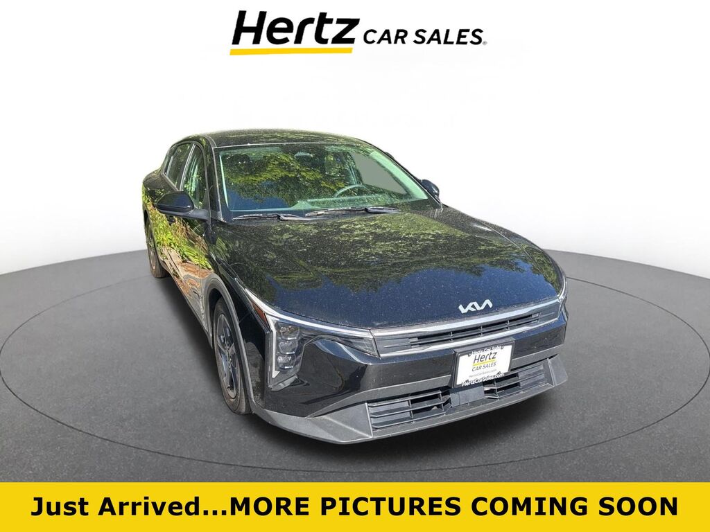 2025 Kia K4 LXS — photo 1 of 1