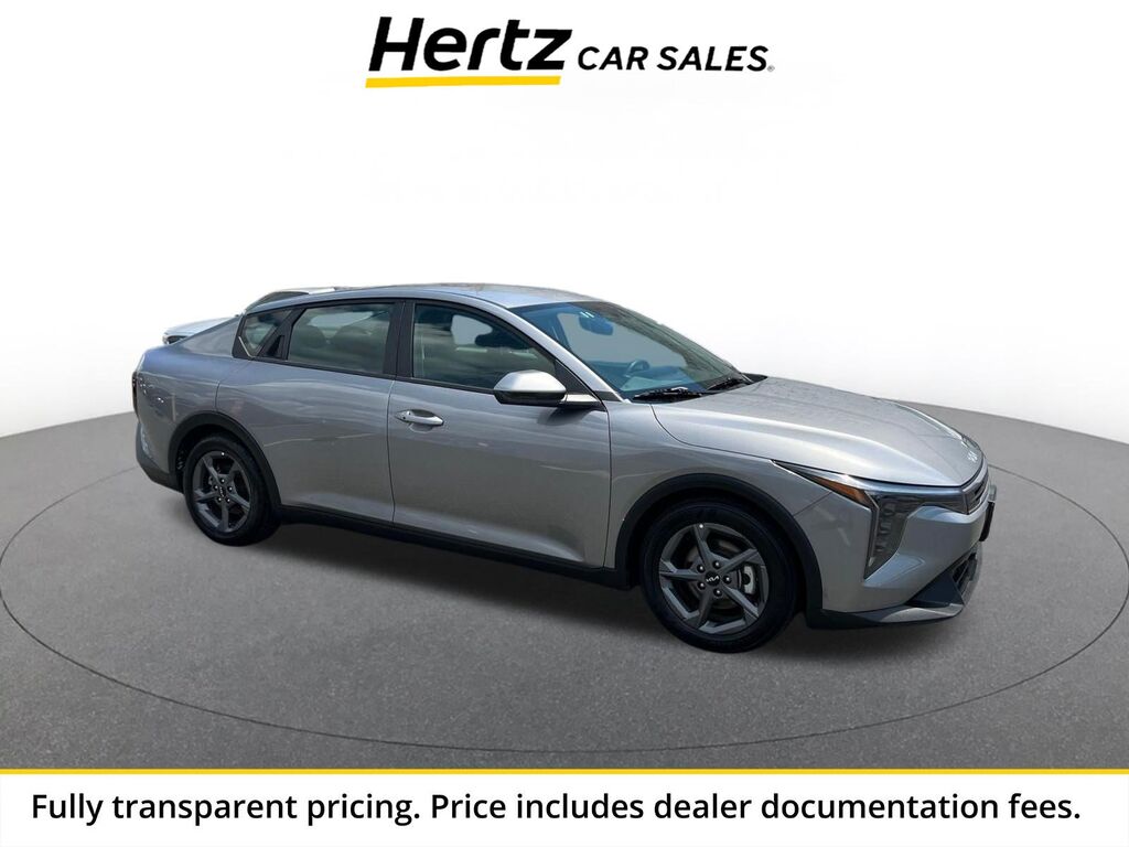 2025 Kia K4 LXS — photo 1 of 1