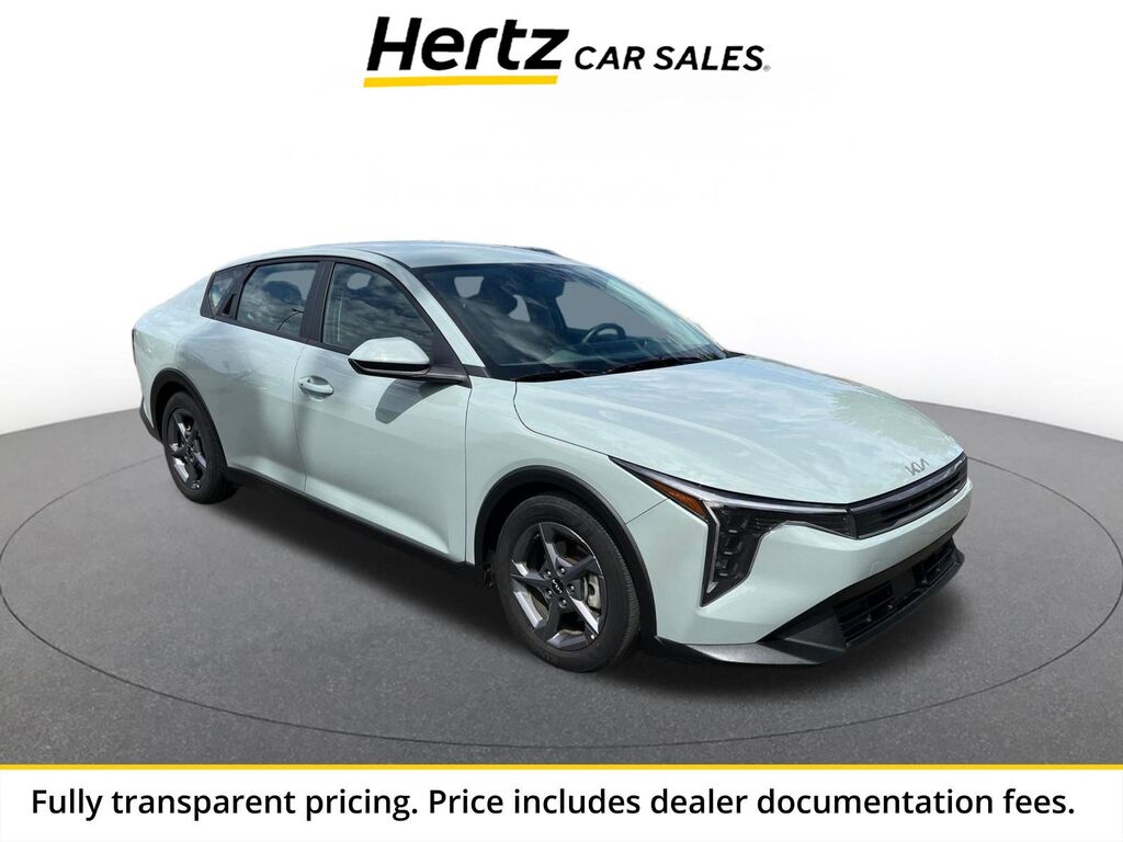 2025 Kia K4 LXS — photo 1 of 1