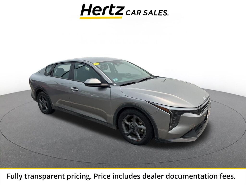2025 Kia K4 LXS — photo 1 of 1