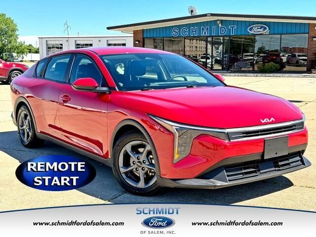 2025 Kia K4 LX