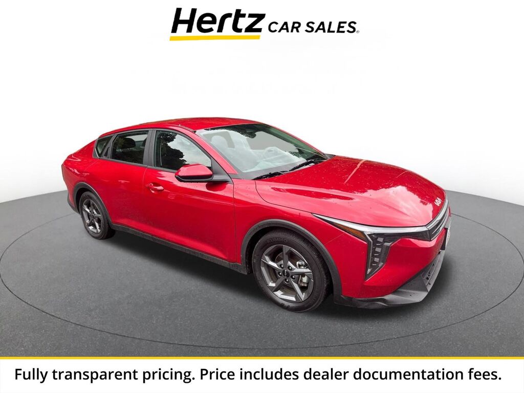 2025 Kia K4 LXS — photo 1 of 2