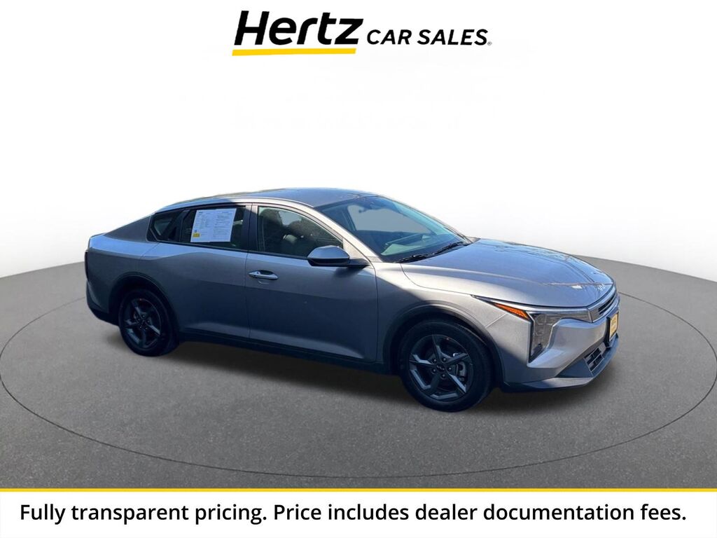 2025 Kia K4 LXS — photo 1 of 1