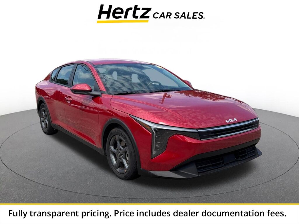 2026 Kia K4 LXS — photo 1 of 11