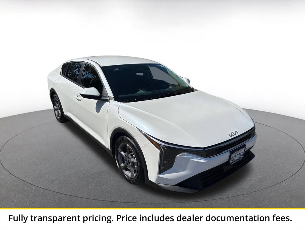 2026 Kia K4 LXS — photo 1 of 1