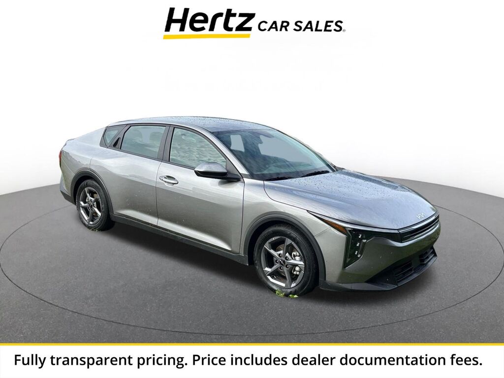 2025 Kia K4 LXS — photo 1 of 1