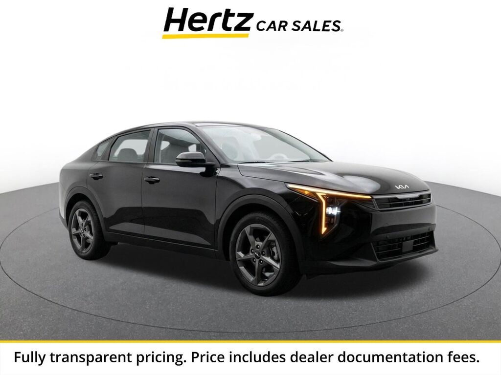 2025 Kia K4 LXS — photo 1 of 2