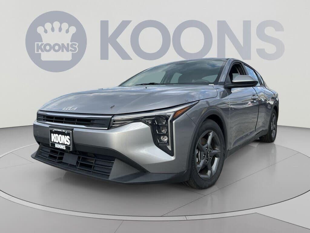 2025 Kia K4 LXS — photo 1 of 1