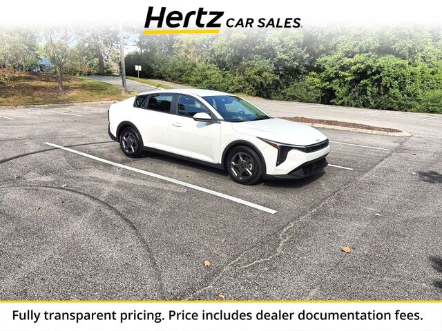 2025 Kia K4 LXS