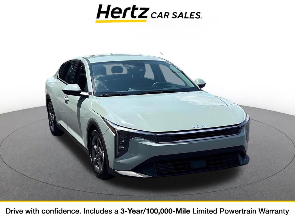 2025 Kia K4 LXS — photo 1 of 1