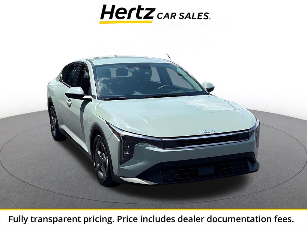 2025 Kia K4 LXS — photo 1 of 1