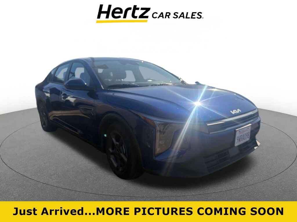 2026 Kia K4 LXS — photo 1 of 2